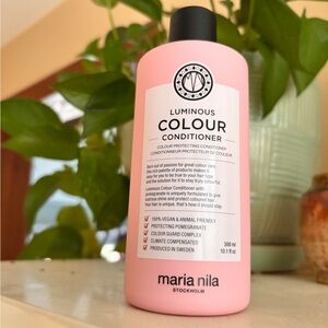 Maria Nila Luminous Colour Conditioner for hair